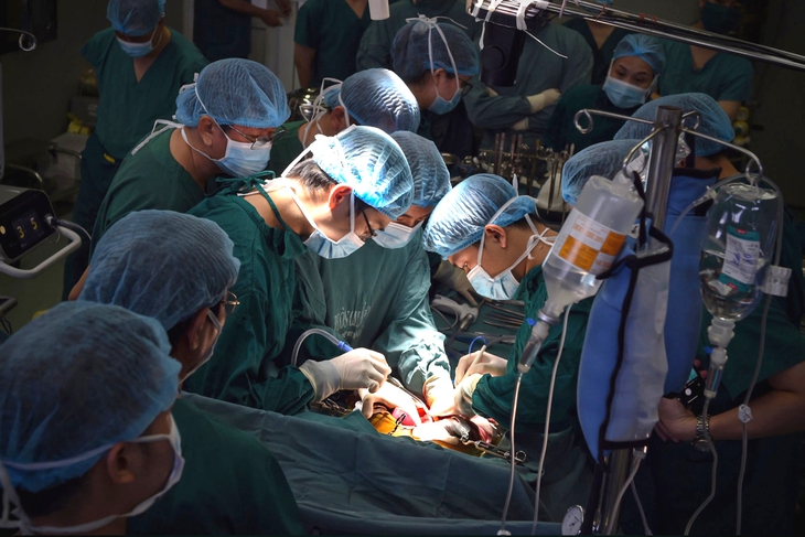 Bệnh viện tuyến tỉnh đầu tiên tại Việt Nam đủ điều kiện ghép gan- Ảnh 4. Bệnh viện tuyến tỉnh đầu tiên tại Việt Nam đủ điều kiện ghép gan- Ảnh 4.
