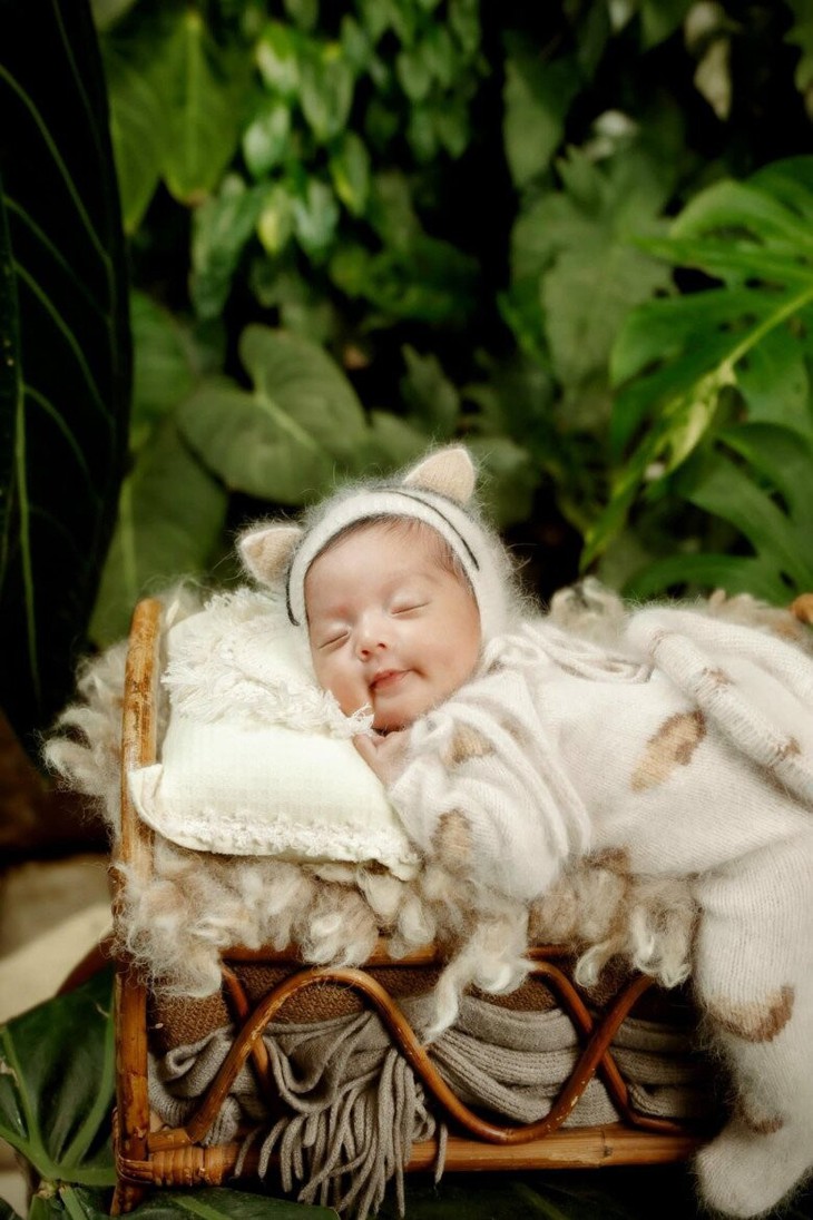 Khánh Thi Phan Hiển khoe biệt thự được trang trí Tết hoành tráng- Ảnh 12. Khánh Thi Phan Hiển khoe biệt thự được trang trí Tết hoành tráng- Ảnh 12.