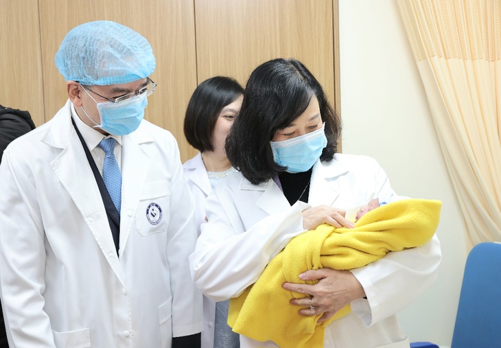 Gần 11.700 công dân nhí tuổi Rắn chào đời trong 5 ngày Tết Ất Tỵ- Ảnh 1.