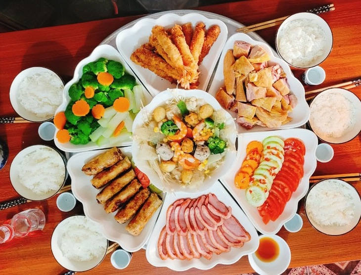 Mâm cỗ lễ hóa vàng gồm những gì, có nhất thiết phải làm lễ hóa vàng không?- Ảnh 1. Mâm cỗ lễ hóa vàng gồm những gì, có nhất thiết phải làm lễ hóa vàng không?- Ảnh 1.
