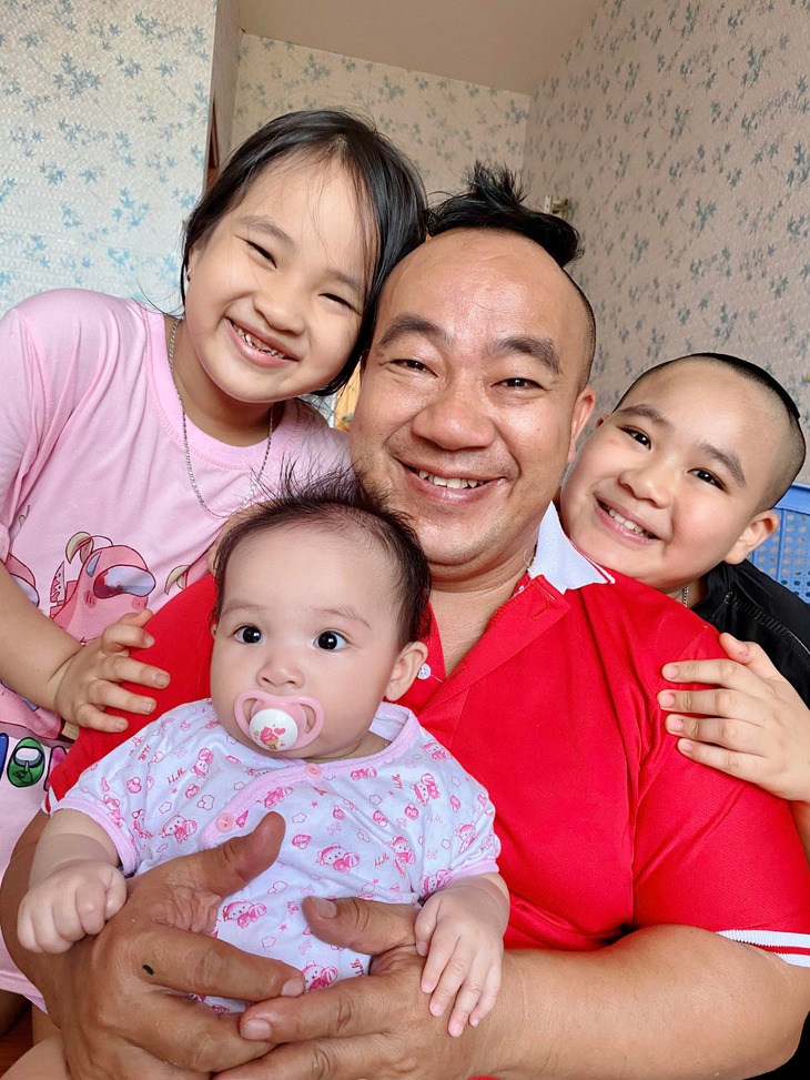 Sao Việt tuổi Tỵ: Nam diễn viên phim 'Bỗng dưng muốn khóc' có hôn nhân đời thực bình yên- Ảnh 8. Sao Việt tuổi Tỵ: Nam diễn viên phim 'Bỗng dưng muốn khóc' có hôn nhân đời thực bình yên- Ảnh 8.