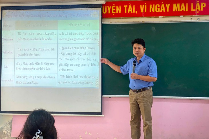 Giáo viên Hà Nội lo không có thưởng Tết, Giám đốc Sở GD&ĐT nói gì?- Ảnh 1. Giáo viên Hà Nội lo không có thưởng Tết, Giám đốc Sở GD&ĐT nói gì?- Ảnh 1.