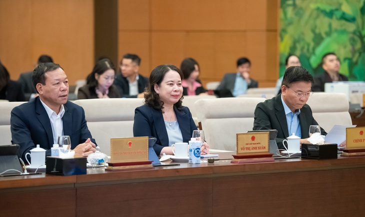 Tổ chức Kỳ họp bất thường để sửa đổi, ban hành các luật, nghị quyết thực hiện sắp xếp, tinh gọn bộ máy- Ảnh 3.