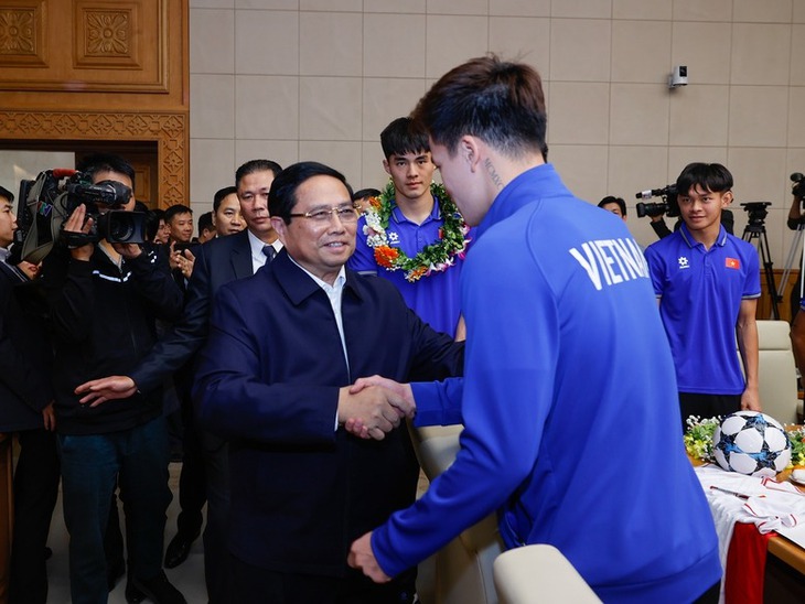 Thủ tướng cảm ơn các cầu thủ Đội tuyển Việt Nam vì 'một chiến thắng ngọt ngào'- Ảnh 1. Thủ tướng cảm ơn các cầu thủ Đội tuyển Việt Nam vì 'một chiến thắng ngọt ngào'- Ảnh 1.
