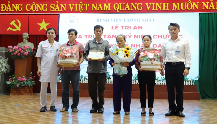 'Tôi nén đau thương hiến tạng con mình để mang phước lành cho con, giúp ích xã hội'- Ảnh 2. 'Tôi nén đau thương hiến tạng con mình để mang phước lành cho con, giúp ích xã hội'- Ảnh 2.