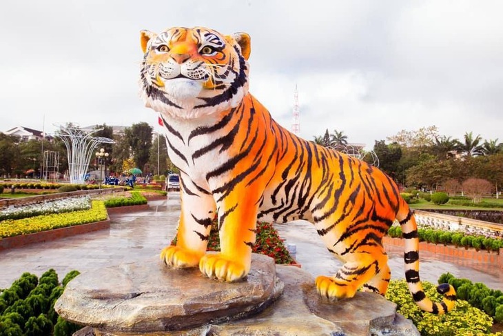 Linh vật rắn 2025 'trình làng' gây sốt cộng đồng mạng- Ảnh 4. Linh vật rắn 2025 'trình làng' gây sốt cộng đồng mạng- Ảnh 4.