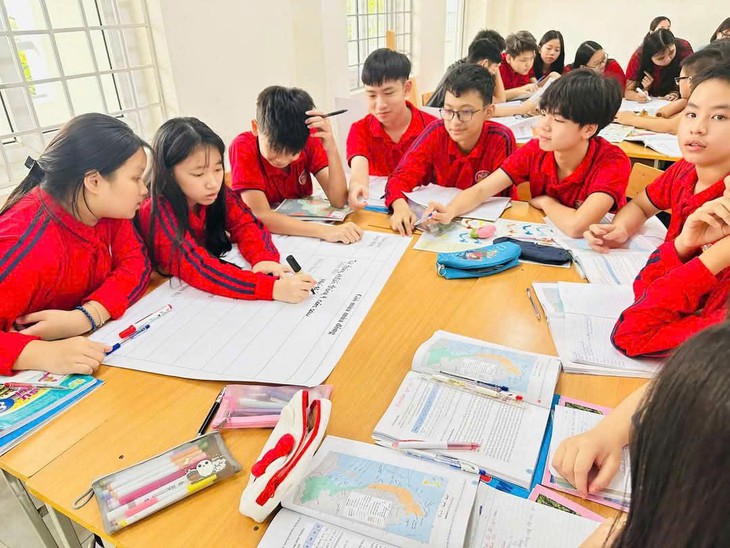 Không dạy thêm học sinh của mình ngoài nhà trường theo Thông tư 29: Thầy cô nói gì?- Ảnh 1.