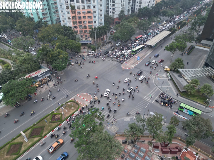 Ô tô xe máy tham gia giao thông không bật đèn sau 18 giờ bị phạt thế nào?- Ảnh 1. Ô tô xe máy tham gia giao thông không bật đèn sau 18 giờ bị phạt thế nào?- Ảnh 1.