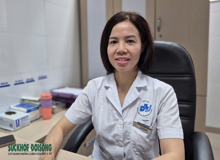 Hà Nội mưa lớn ngập sâu, bệnh da liễu rình rập- Ảnh 1.