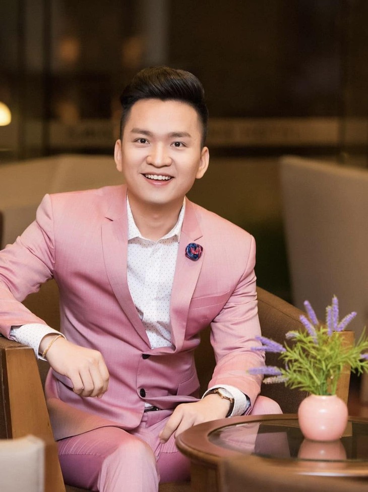 MC Hạnh Phúc ăn chay trường 10 năm, từng vượt qua căn bệnh ung thư máu để có cuộc sống viên mãn- Ảnh 7. MC Hạnh Phúc ăn chay trường 10 năm, từng vượt qua căn bệnh ung thư máu để có cuộc sống viên mãn- Ảnh 7.