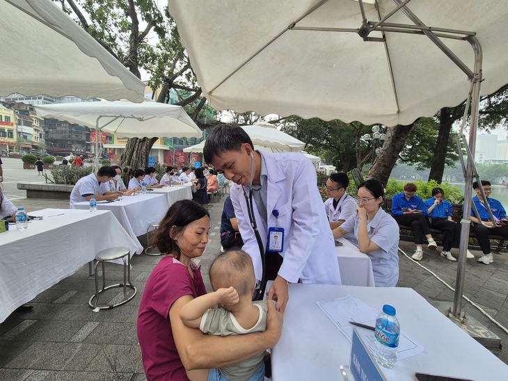 Thắp sáng ngọn lửa yêu nước trong tim người trẻ- Ảnh 6.