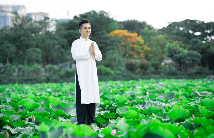 MC Hạnh Phúc ăn chay trường 10 năm, từng vượt qua căn bệnh ung thư máu để có cuộc sống viên mãn- Ảnh 8. MC Hạnh Phúc ăn chay trường 10 năm, từng vượt qua căn bệnh ung thư máu để có cuộc sống viên mãn- Ảnh 8.