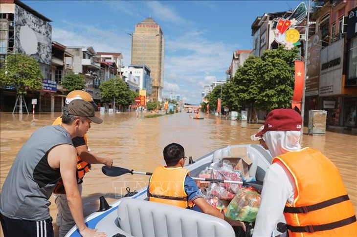 Mưa lũ sau bão số 11 làm 1.577 nhà bị thiệt hại, hư hỏng- Ảnh 2.
