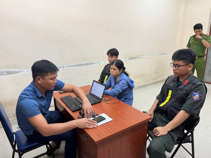 Bắt giữ người phụ nữ lừa đảo gần 300 triệu rồi trốn vào TPHCM- Ảnh 1. Bắt giữ người phụ nữ lừa đảo gần 300 triệu rồi trốn vào TPHCM- Ảnh 1.