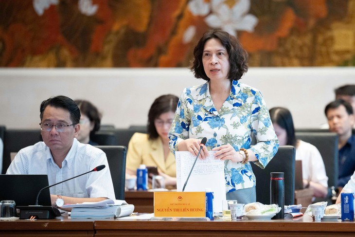 Thứ trưởng Bộ Y tế làm rõ một số ý kiến ĐBQH về 2 dự án luật Phòng bệnh, Dân số- Ảnh 2.