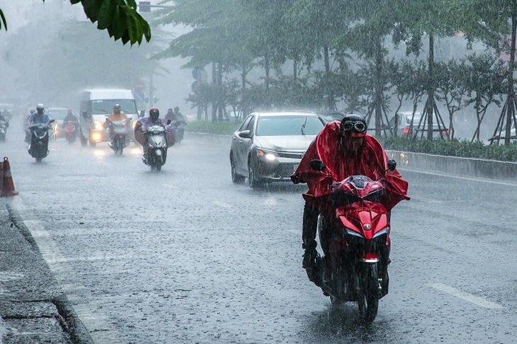 Hà Nội lại mưa lớn đúng giờ cao điểm, Trung Bộ và Nam Bộ có mưa rào rải rác- Ảnh 3. Hà Nội lại mưa lớn đúng giờ cao điểm, Trung Bộ và Nam Bộ có mưa rào rải rác- Ảnh 3.