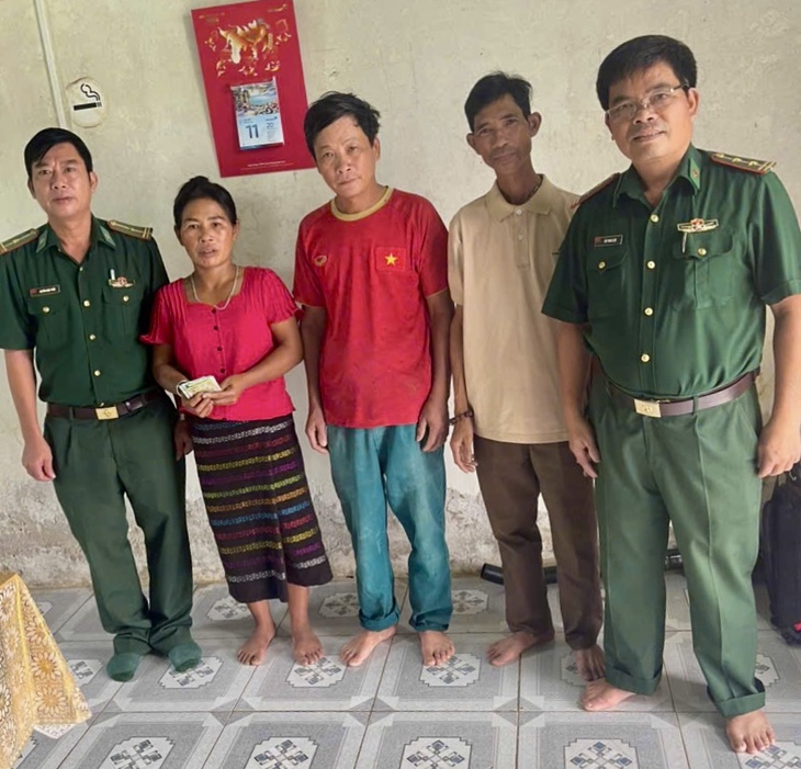 Người thợ xây nghèo nhặt được ví tiền tìm người trả lại- Ảnh 1.
