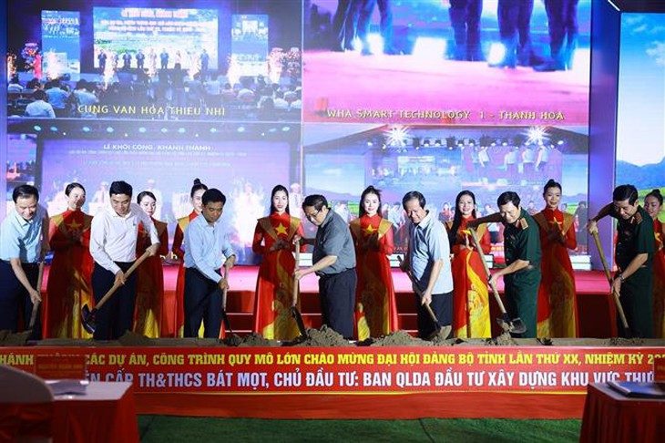 Thủ tướng Phạm Minh Chính dự khởi công trường học tại xã biên giới Bát Mọt, tỉnh Thanh Hoá- Ảnh 2.