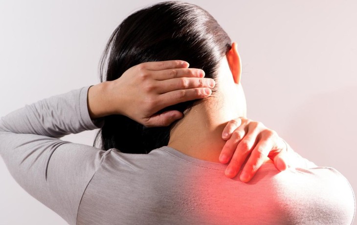 5 cách đơn giản tại nhà giúp giữ tư thế đúng, phòng ngừa bệnh tật- Ảnh 1.
