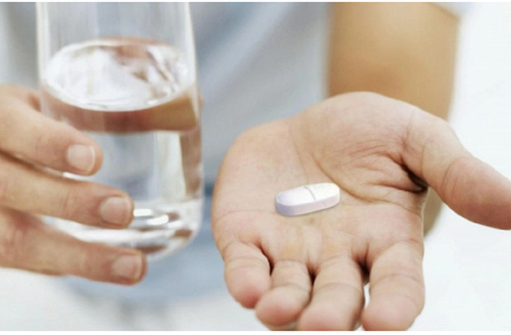 Làm thế nào để nhớ uống thuốc điều trị HIV?