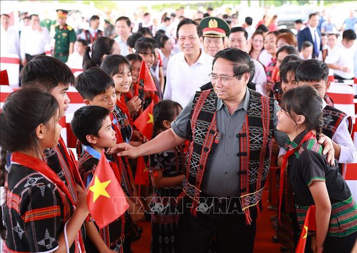 Thủ tướng Phạm Minh Chính dự Lễ khởi công trường học tại xã biên giới của Đà Nẵng- Ảnh 11.