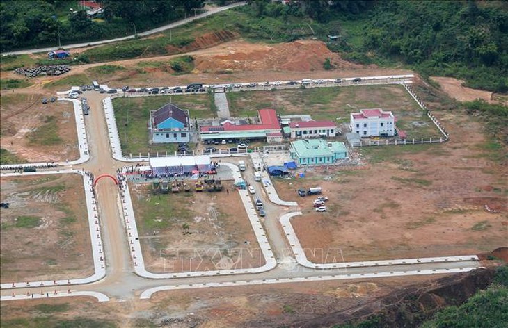 Thủ tướng Phạm Minh Chính dự Lễ khởi công trường học tại xã biên giới của Đà Nẵng- Ảnh 7.