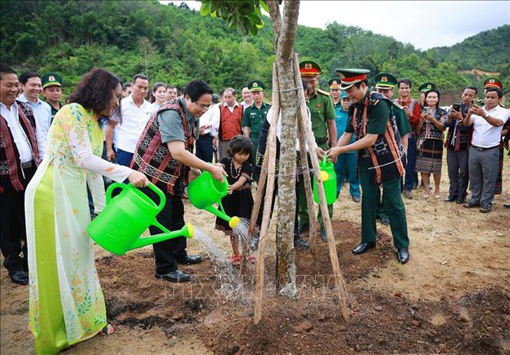 Thủ tướng Phạm Minh Chính dự Lễ khởi công trường học tại xã biên giới của Đà Nẵng- Ảnh 2.