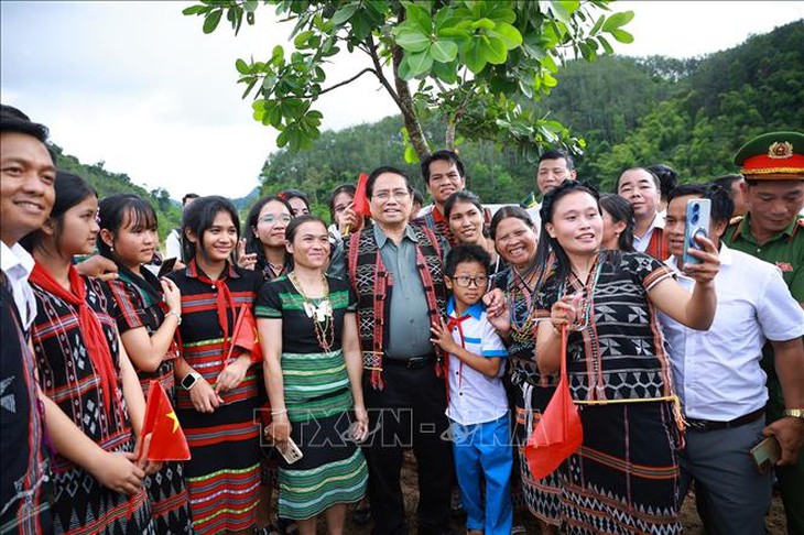 Thủ tướng Phạm Minh Chính dự Lễ khởi công trường học tại xã biên giới của Đà Nẵng- Ảnh 1.