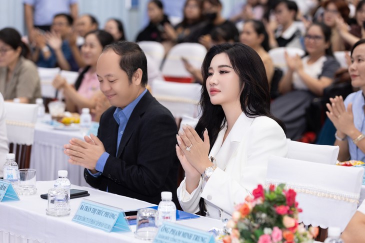Doanh nhân Trần Thị Trúc Phuơng: Lan tỏa tri thức – Gieo mầm tương lai- Ảnh 1.