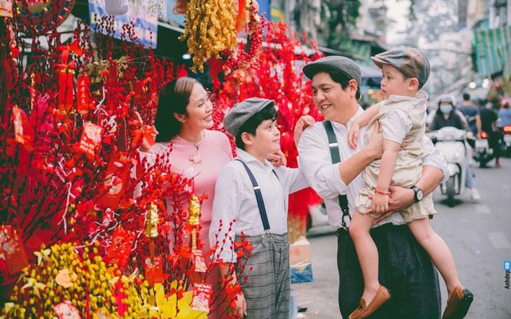 Công an cảnh báo nguy hiểm và khuyến cáo người dân khi đứng giữa đám đông- Ảnh 1.