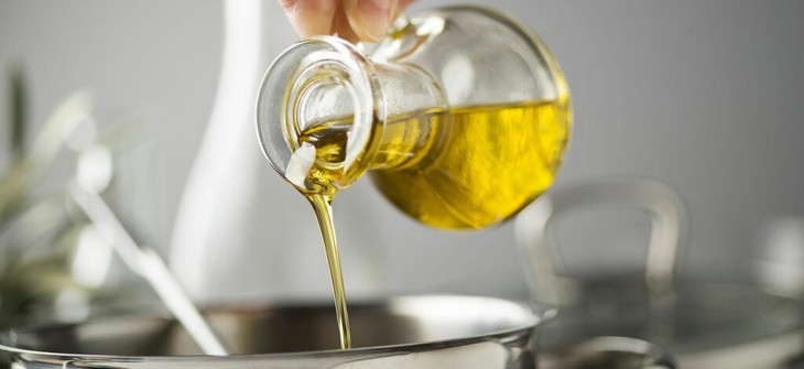 Bí quyết da đẹp dáng xinh từ hỗn hợp dầu ô liu và nước cốt chanh- Ảnh 1.