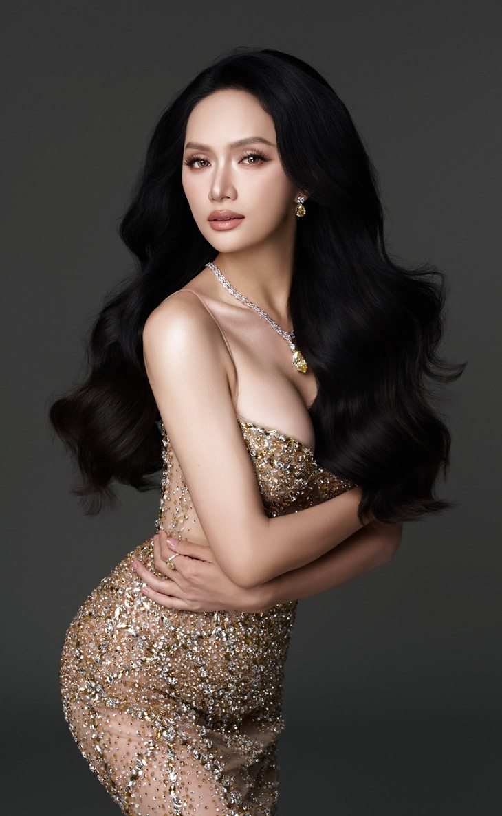 Hương Giang gây bất ngờ dù chưa chính thức nhập cuộc Miss Universe 2025- Ảnh 4. Hương Giang gây bất ngờ dù chưa chính thức nhập cuộc Miss Universe 2025- Ảnh 4.