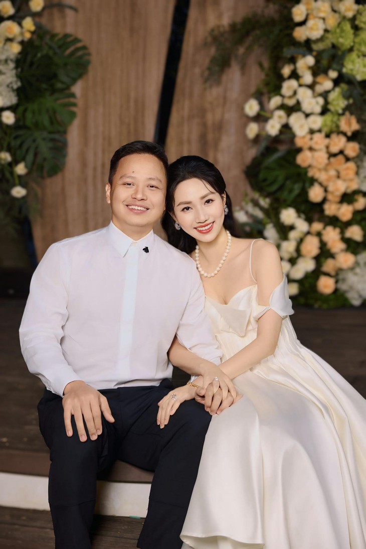 Á hậu quê Hải Phòng lấy chồng doanh nhân giàu có khi vừa đăng quang, hiện cuộc sống ra sao?- Ảnh 3.