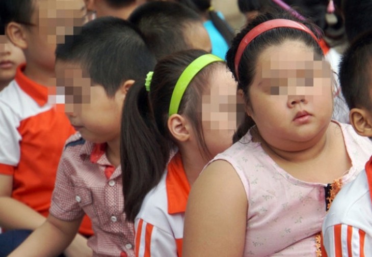 Nghịch lý dinh dưỡng học đường: Trẻ suy dinh dưỡng và béo phì cùng tồn tại trong một lớp học- Ảnh 1. Nghịch lý dinh dưỡng học đường: Trẻ suy dinh dưỡng và béo phì cùng tồn tại trong một lớp học- Ảnh 1.