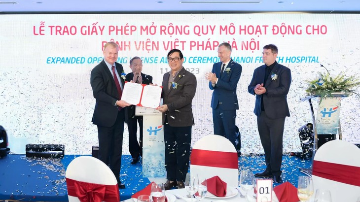 Chăm sóc y tế bắt đầu từ sự thấu hiểu con người- Ảnh 3.