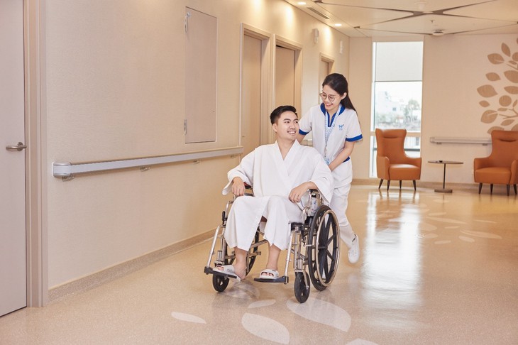 Chăm sóc y tế bắt đầu từ sự thấu hiểu con người- Ảnh 5.