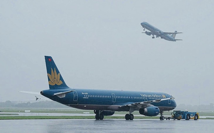 3 sân bay miền Trung chịu tác động trực tiếp của bão số 12, toàn ngành hàng không kích hoạt ứng phó khẩn