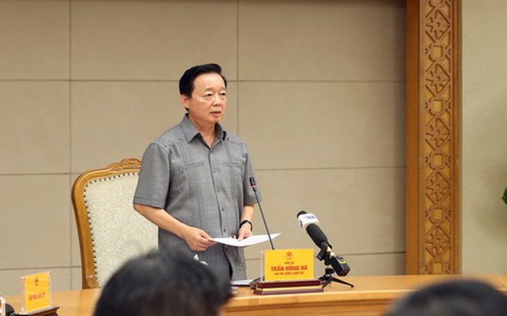 Phó Thủ tướng: Chuẩn bị kịch bản cực đoan nhất để xây dựng phương án ứng phó với bão số 12