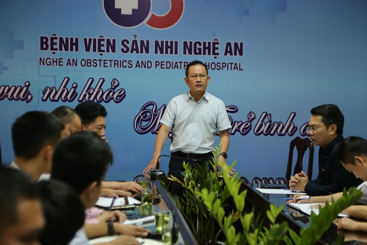 Nhân viên y tế dũng cảm giằng lại trẻ sơ sinh khỏi tay kẻ cầm dao tấn công ở BV Sản Nhi Nghệ An- Ảnh 4. Nhân viên y tế dũng cảm giằng lại trẻ sơ sinh khỏi tay kẻ cầm dao tấn công ở BV Sản Nhi Nghệ An- Ảnh 4.