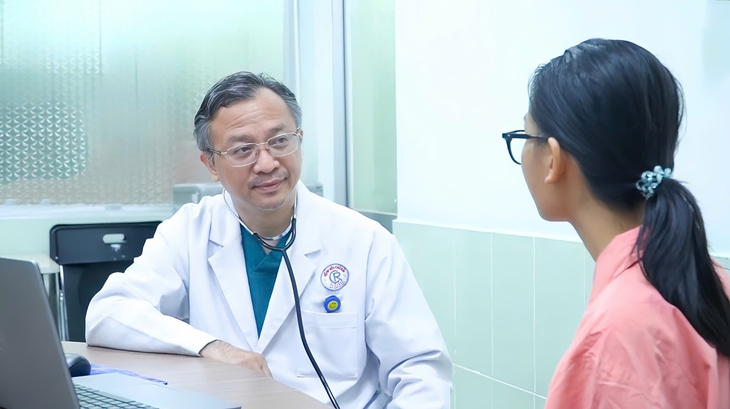 BV Chợ Rẫy phẫu thuật thành công cho cô gái 25 tuổi mắc u nhầy thất trái cực hiếm- Ảnh 1.