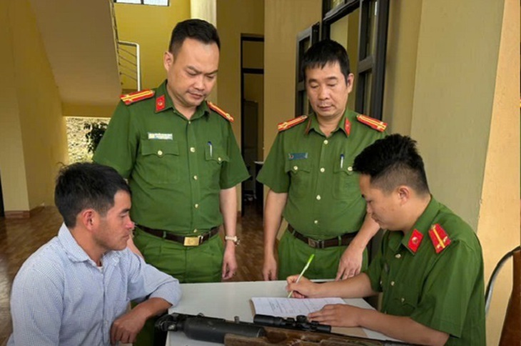Thu hồi 552 khẩu súng trong cao điểm vận động toàn dân giao nộp vũ khí- Ảnh 1.