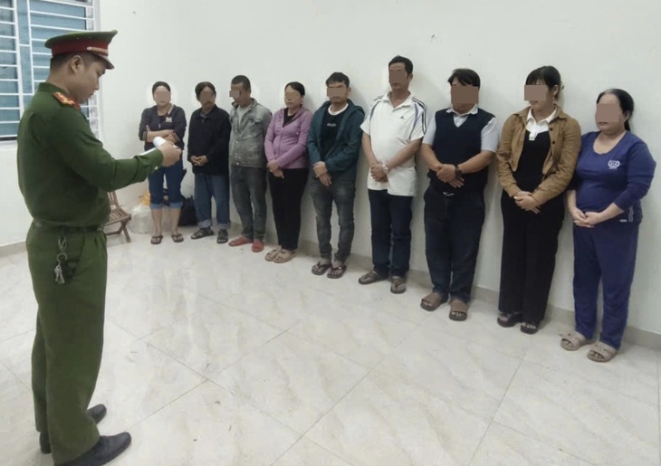 Khởi tố 9 đối tượng tổ chức đánh bạc tại đám tang- Ảnh 1.