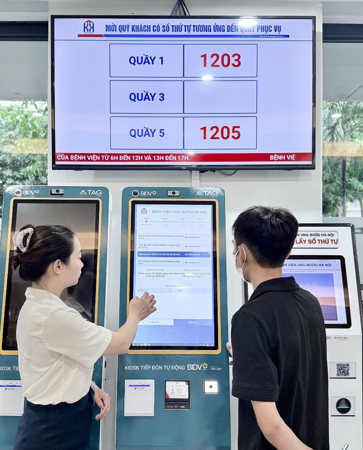 6 cải cách hành chính đột phá tại Bệnh viện Ung Bướu Hà Nội- Ảnh 4.