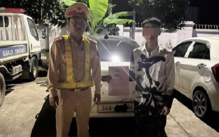 Tài xế xe limousine dương tính ma túy trên đường Cầu Diễn, Hà Nội- Ảnh 3.