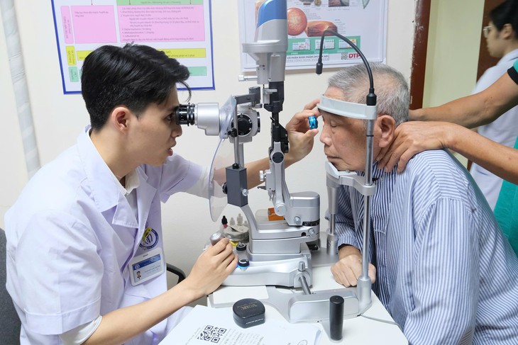 Tầm soát bệnh võng mạc đái tháo đường bằng AI cho khoảng 12.000 lượt người- Ảnh 4. Tầm soát bệnh võng mạc đái tháo đường bằng AI cho khoảng 12.000 lượt người- Ảnh 4.