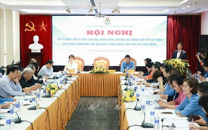 Góp ý dự thảo Văn kiện Đại hội XIV của Đảng: Thể hiện rõ tính hiệu triệu lớn