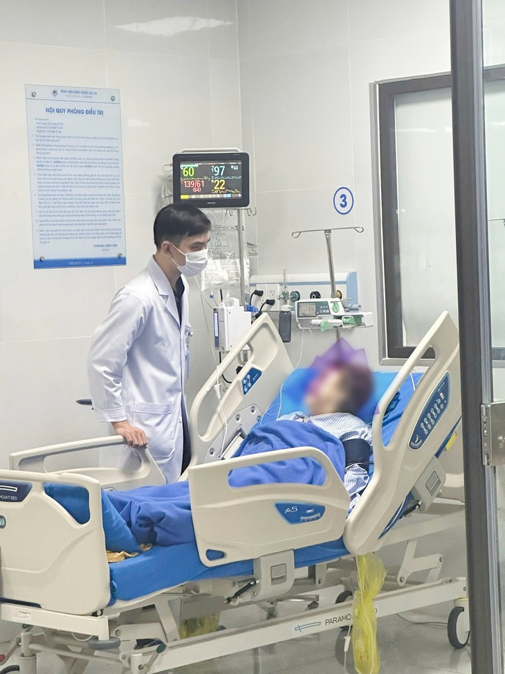 Sức khỏe của ca sĩ Siu Black sau khi cấp cứu trong tình trạng nguy kịch- Ảnh 2. Sức khỏe của ca sĩ Siu Black sau khi cấp cứu trong tình trạng nguy kịch- Ảnh 2.