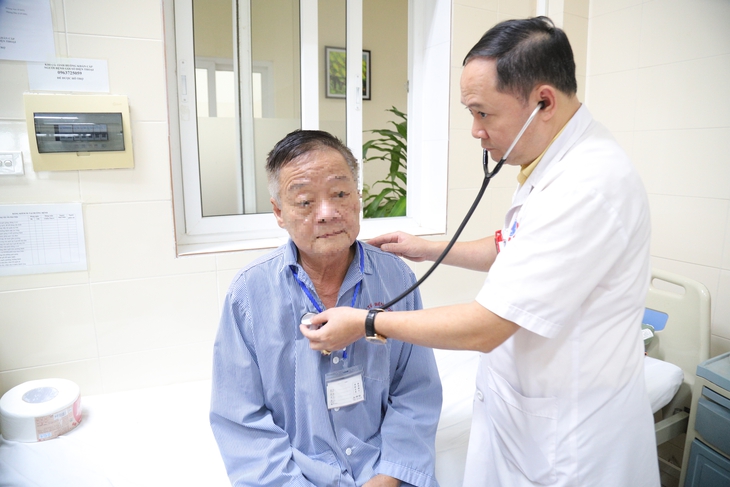Phát hiện và điều trị sớm, điều kỳ diệu xảy ra với bệnh nhân ung thư U70- Ảnh 1. Phát hiện và điều trị sớm, điều kỳ diệu xảy ra với bệnh nhân ung thư U70- Ảnh 1.