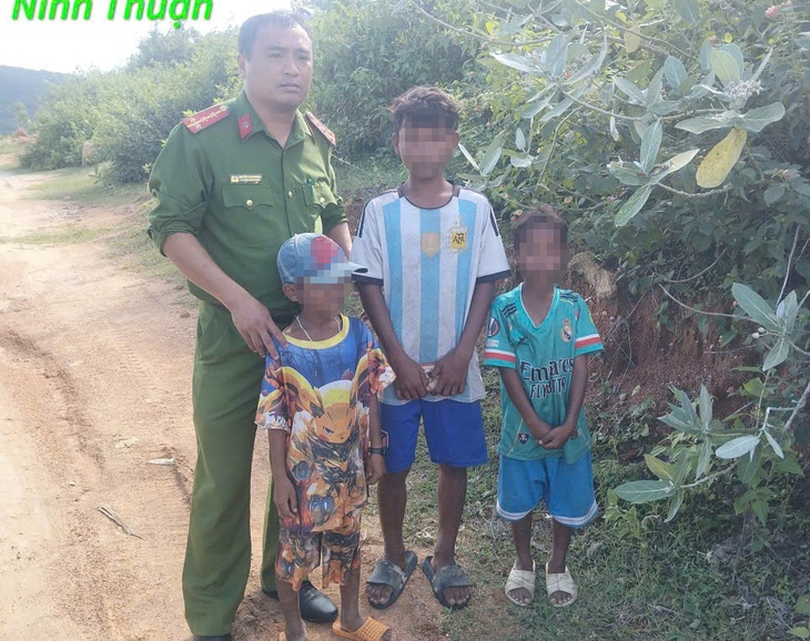 Phát hiện 3 trẻ em chặn xe, ném đá lên đường cao tốc Cam Lâm - Vĩnh Hảo- Ảnh 2.