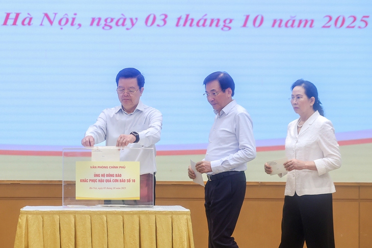 Lãnh đạo Chính phủ ủng hộ đồng bào bị thiệt hại do bão lũ- Ảnh 3.